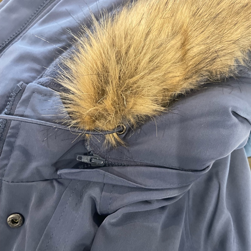 Winter Coat Size Small, Basic Edition - image 5